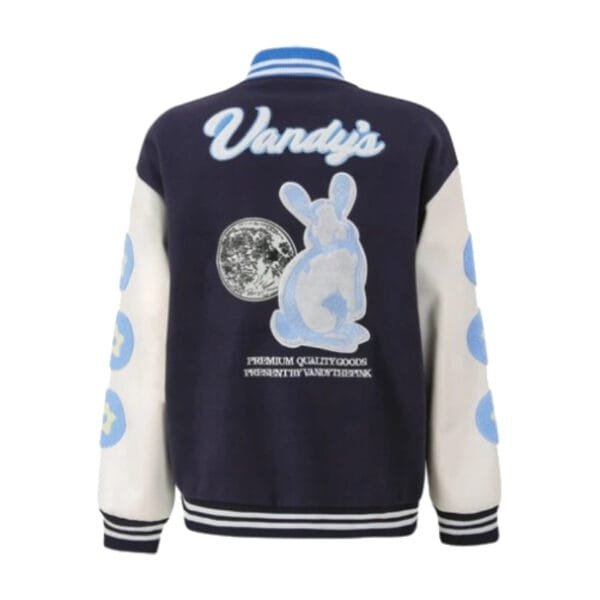 Veste Varsity Navy Et Crème Avec Lapin Et Lune, Style Vintage Moderne.