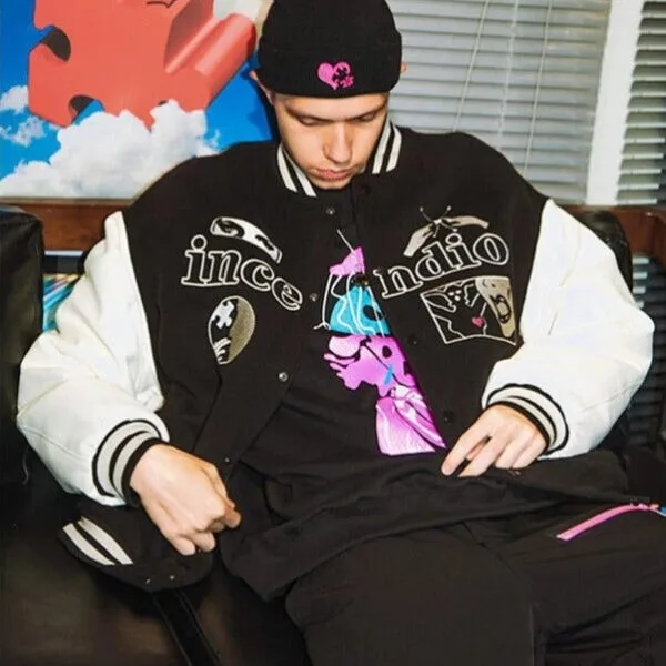 Ac3E2C4E1D4Bd07Fb973A2Ea4D250160 Y2Kstyle.fr Blouson Varsity En Noir
