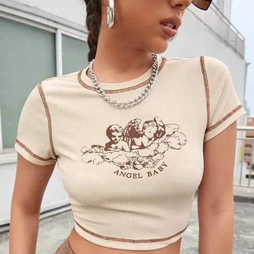 T-Shirt Cropped Angel Baby Pour Un Look Urbain Moderne Et Tendance.