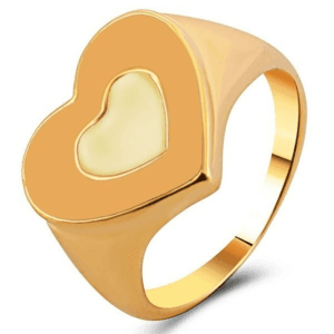 Bague En Or Jaune Moderne À Motif Cœur, Symbole Damour Et Délégance.