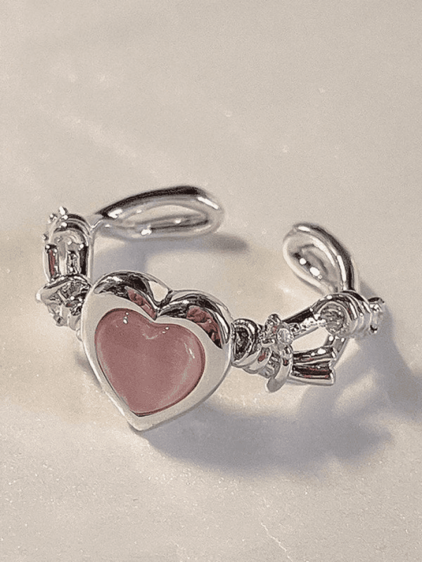 Bague En Argent Avec Cœur Rose, Parfaite Pour Un Cadeau Romantique Ou Une Occasion Spéciale.