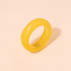 Bague Jaune Minimaliste Éclatante, Accessoire Tendance Y2K Pour Un Style Contemporain.