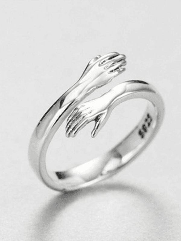 Bague Argent Artistique Illustrant Deux Mains, Symbole Damour Et De Connexion.