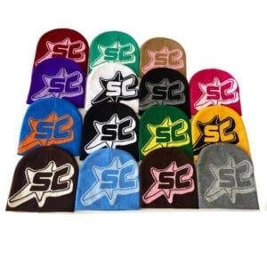 Collection De Bonnets Colorés Sc Pour Un Style Tendance Et Énergique.
