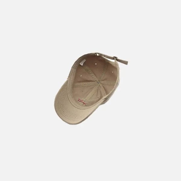 Casquette Beige Classique, Idéale Pour Un Style Décontracté Et Polyvalent Au Quotidien.