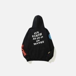 Hoodie Noir Avec Message Sur Terre Comme Au Ciel Et Motifs Colorés Modernes.