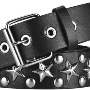 Ceinture en cuir noir décorée détoiles et de studs, style edgy et polyvalent.