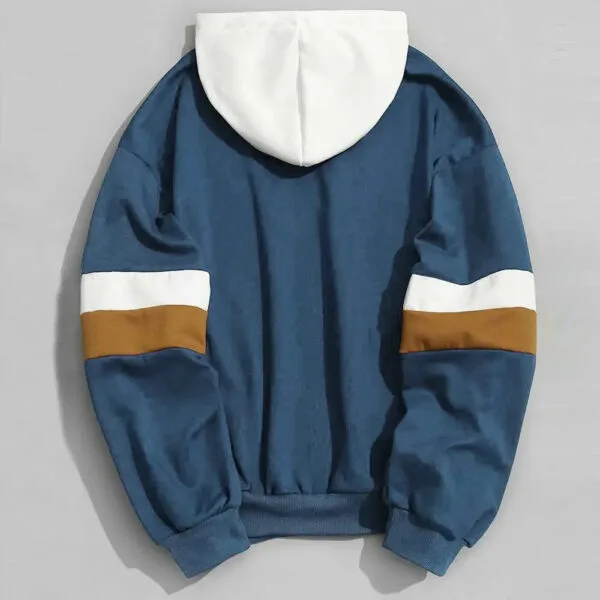 Hoodie Bleu Et Blanc Tendance Avec Détails Color-Block Pour Un Look Décontracté Et Stylé.