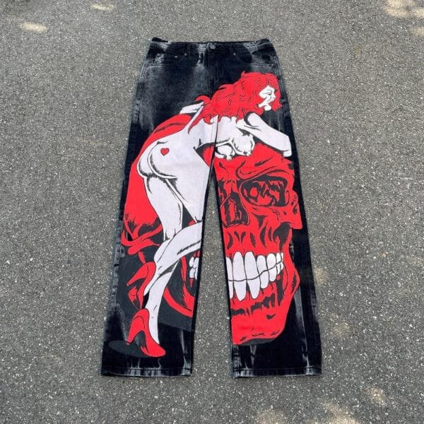 Pantalons Audacieux Avec Crâne Stylisé Et Silhouette Féminine, Design Alternatif Urbain.