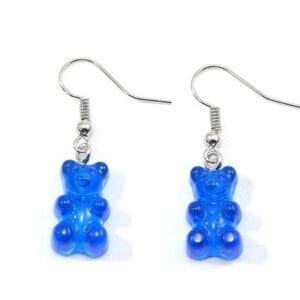 Boucles doreilles ludiques en forme dours en gomme bleu, parfaites pour femmes modernes.