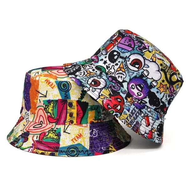 Chapeaux Bobs Colorés : Designs Ludiques Pour Un Style Vintage Et Contemporain.