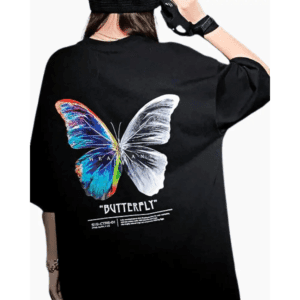 T-shirt oversize noir avec un graphique de papillon : tendance urbaine et artistique.