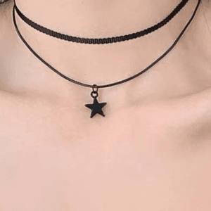 Collier Choker Noir À Deux Couches Avec Pendentif Étoile, Chic Et Tendance.