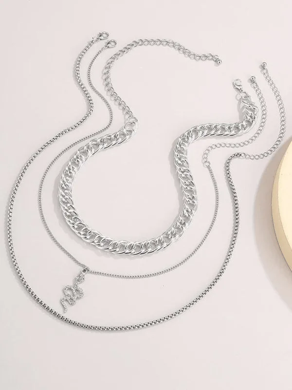 Bijoux En Argent : Élégantes Chaînes Pour Un Style Moderne Et Intemporel.