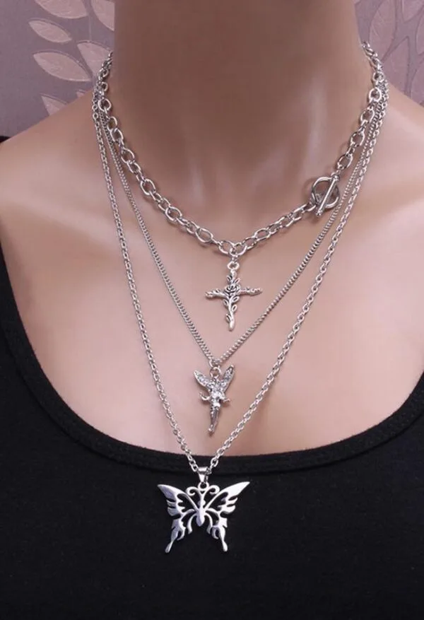 Superbe Collier Argenté Avec Pendentif Papillon, Élégant Et Tendance Pour Un Style Unique.