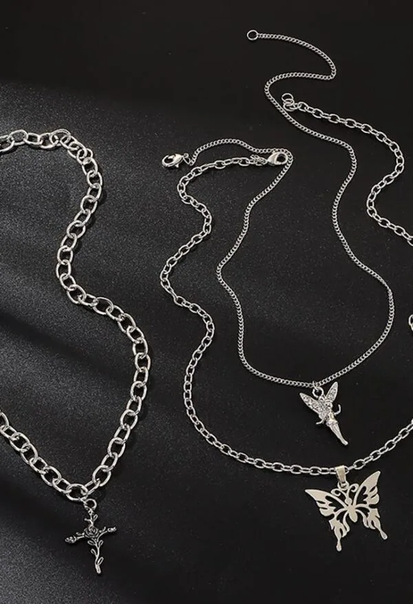 Trois Colliers En Argent Élégants, Alliant Audace, Délicatesse Et Style Y2K.