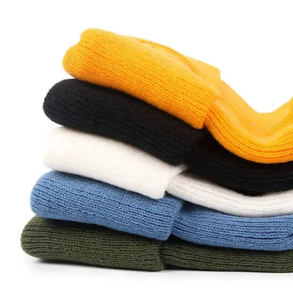 Chaussettes Colorées En Dégradé, Alliant Confort Et Style Pour Un Look Y2K Tendance.