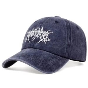 Casquette Marine Élégante Avec Logo Artistique En Broderie, Parfaite Pour Un Style Décontracté.