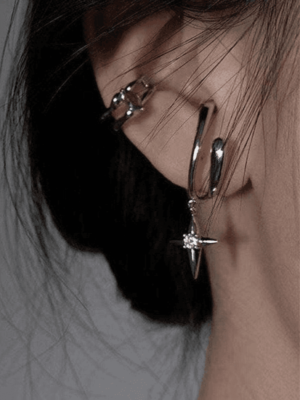 Bijoux Modernes Et Audacieux Rehaussant Lélégance Des Oreilles.