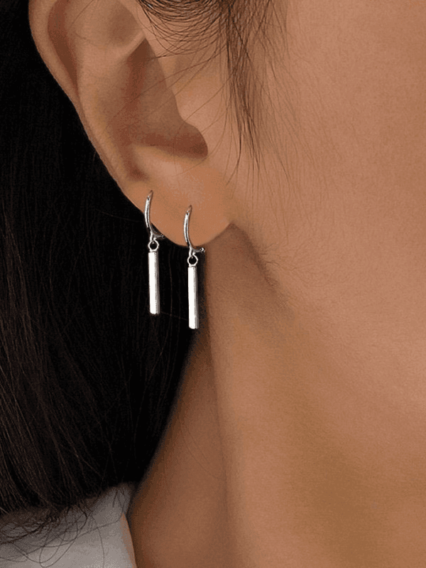 Boucles Doreilles Modernes En Métal, Élégance Simple Pour Toutes Les Occasions.
