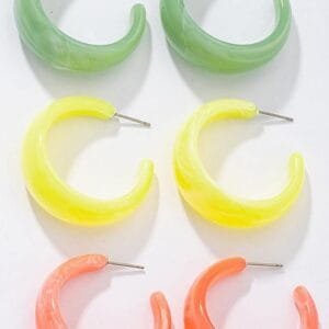 Boucles Doreilles Hoop Colorées En Acrylique, Au Design Moderne Et Tendance.