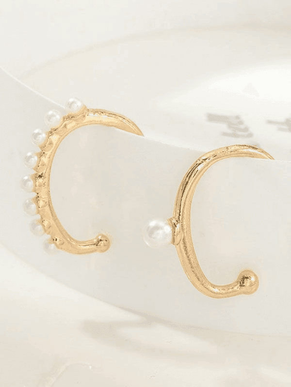 Boucles Doreilles Hoop En Or Et Perles, Design Moderne Et Élégant Pour Toutes Occasions.