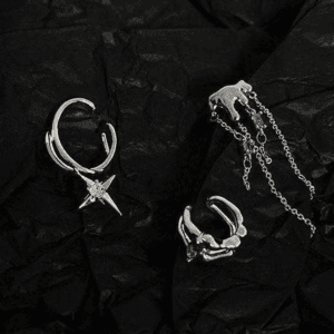 Bijoux En Argent Inspirés De La Nature, Élégants Et Raffinés Sur Fond Noir.