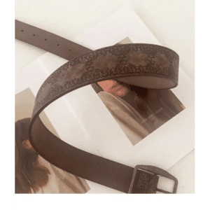 Ceinture En Cuir Brun Avec Motif Élégant, Idéale Pour Un Style Chic Et Tendance.