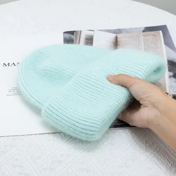 Bonnet Tricoté Vert Menthe : Accessoire Stylé Et Confortable Pour Lhiver.
