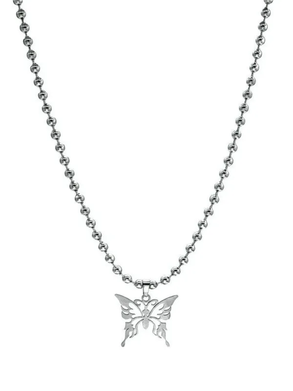Collier Élégant En Perles Avec Un Pendentif Papillon Moderne Et Charmant.