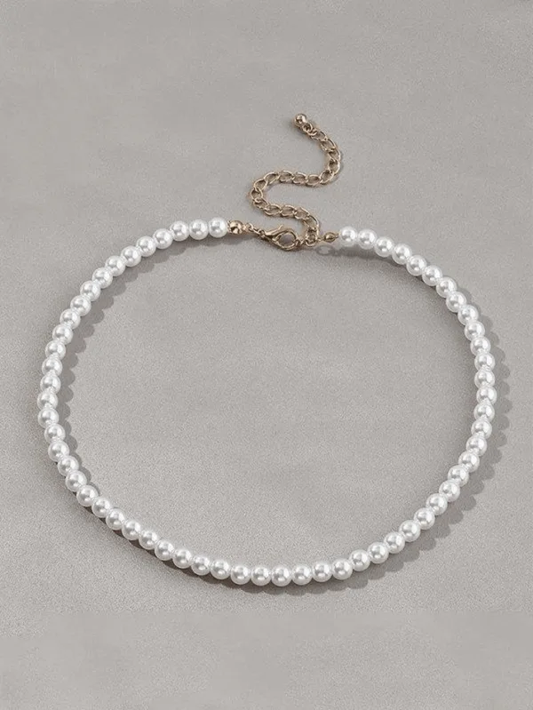 Collier De Perles Blanches Élégant, Parfait Pour Toutes Les Occasions.