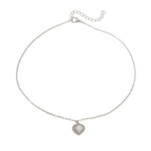 Collier Argent Minimaliste Avec Pendentif En Cœur, Élégant Et Idéal Pour Toutes Occasions.