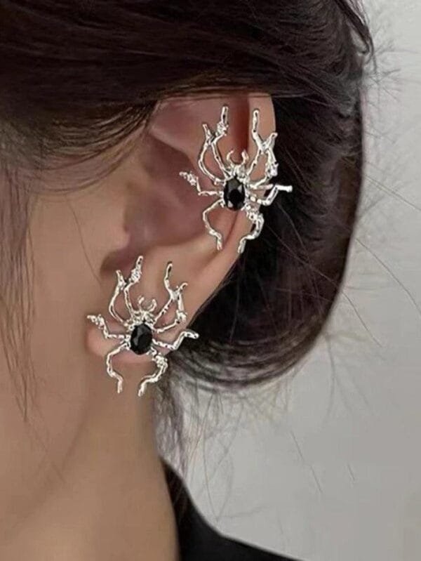 Spider Earrings Metallic Black Gemstone Y2Kstylefr Y2Kstyle.fr