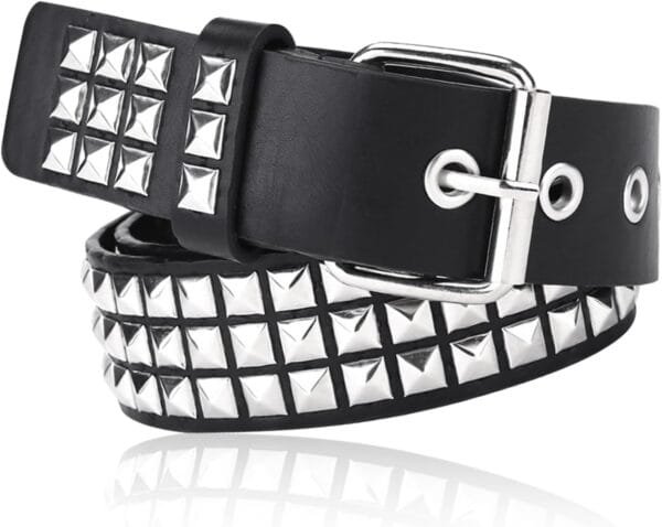 Ceinture En Cuir Noir Avec Clous, Élégante Et Audacieuse, Parfaite Pour Un Look Alternatif.