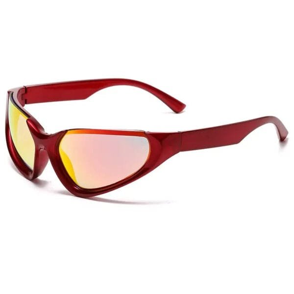 Lunettes De Soleil Rouges Sportives Avec Verres Réfléchissants Jaunes Pour Un Style Audacieux.