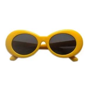 Lunettes jaunes ovales rétro, élégantes et audacieuses pour un look tendance ensoleillé.