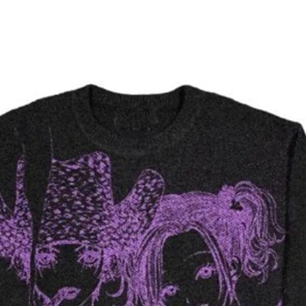 Sweatshirt Noir Avec Illustrations Violettes Artistiques, Style Contemporain Et Décontracté.