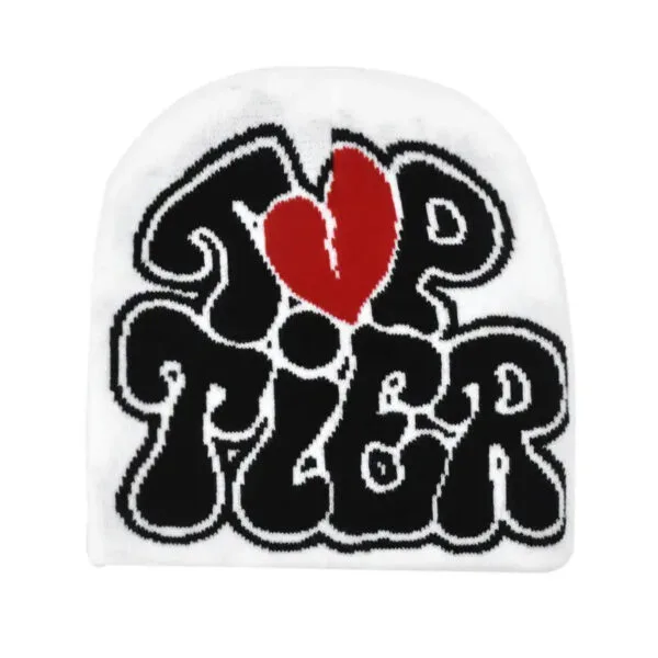 Bonnet Blanc “Top Tier” Avec Un Cœur Rouge, Style Tendance Et Ludique.