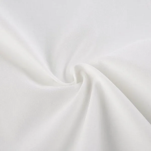 Tissu Blanc Élégant En Satin Avec Motif Tourbillonnant, Parfait Pour La Mode Et La Décoration.