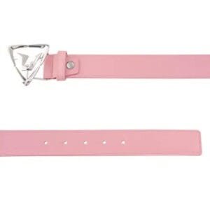 Ceinture rose tendance avec boucle géométrique moderne pour un style audacieux et chic.